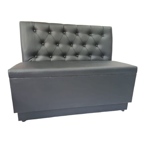 Poltrona Booth 1,10cm Preto Capitone Costurado com Recuo