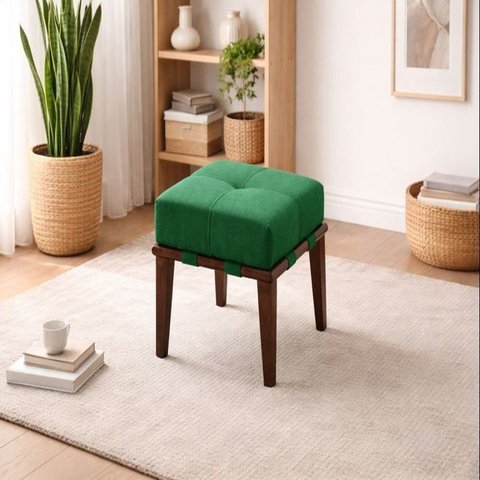 Puff Livia 45cm Pés Imbuia Linho Verde