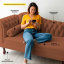 Ver imagem 6 de Divã Recamier Chaise Longue Lavínia 150cm Capitonê Pés de Madeira Bouclê Terracota - Desk