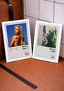 Ver imagem 7 de 2 Quadros Sabrina Carp+Skin c/ Vidro, Moldura Branca:A4