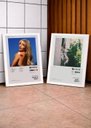 Ver imagem 5 de 2 Quadros Sabrina Carp+Skin c/ Vidro, Moldura Branca:A4