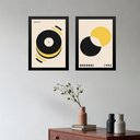Ver imagem 2 de Kit 2 Quadros Artes Bauhaus Discos - Preto e Amarelo 33x24cm - com Vidro:moldura Preta