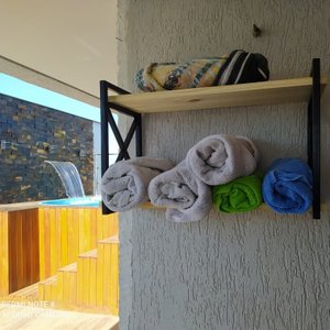 Prateleira Multiuso Estilo Industrial no modelo x 60 de Comprimento e 20 de Profundidade