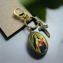 Ver imagem 4 de Chaveiro Santa Teresinha do Menino Jesus com Mosquetão