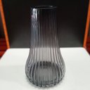 Ver imagem 4 de Vaso Decorativo de Vidro Fumê 28x17x17cm Enfeite Sala Mesa Estante Aparador