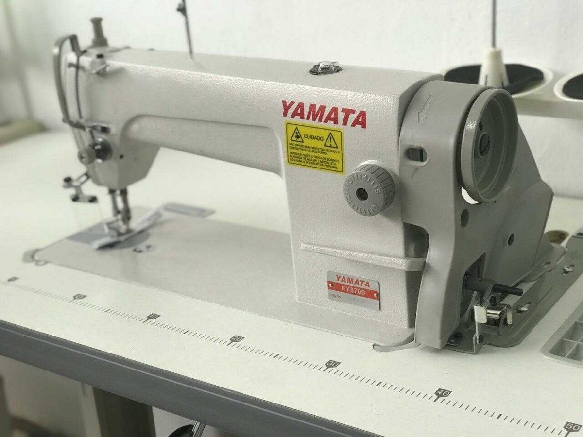 Máquina De Costura Reta Industrial Yamata + 1 PANO DE PRATO PE DE GALINHA - 3