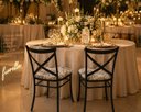 Ver imagem 4 de Kit 4 Cadeiras Catrina Luxo para Buffet e Eventos Aço Preto Estofado Macio Ramado Branco