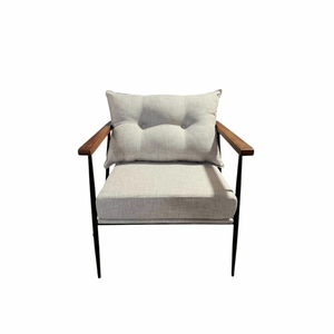 Poltrona Luke Design Sofisticado em Linho Base Preta com Pintura Epóxi Durável