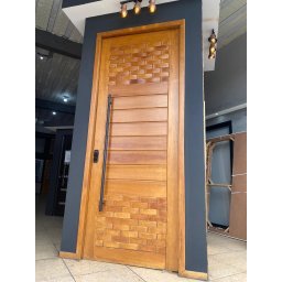 Porta Pivotante de Madeira Maciça 3,00mts Altura com Guarnição e Batente - 3