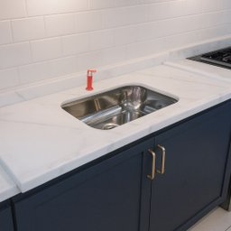 Pia Cozinha Mármore Branco 120cm Cuba Rasa Acabamento Simple: Branco - 2