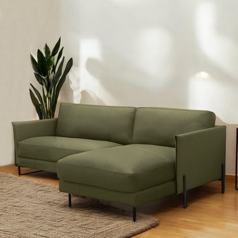 Sofá Decorativo Karine 3 Lugares Sala de Estar 230cm com Chaise Pés em Aço Couro Fendi G88 - Gran Be