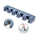 Ver imagem 1 de Suporte de Vassoura Multiuso Encaixe Gancho Rodo Pano Toalha Limpeza Utensilio Organizaçao Lavanderi