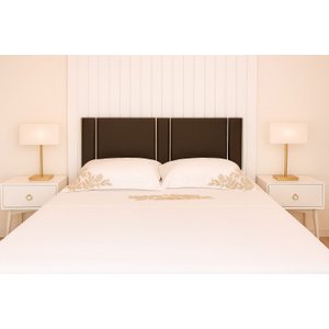 Cabeceira Estofada Antialérgica Adesiva em Módulos 140x60cm