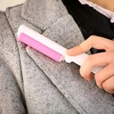 Ver imagem 7 de Rolo Adesivo Tira Pelos Lavável Fiapos Poeira Retrátil Rosa