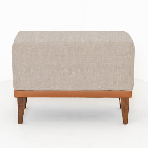 Puff em Linho Pés em Madeira Boreal CabeCasa MadeiraOriginals