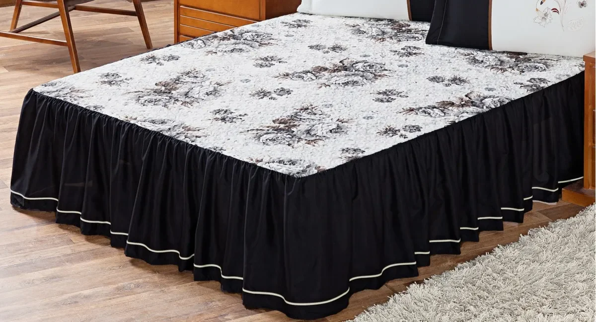 Kit Colcha Casal Bordada Estampada Preta E Branca Com Babado Patchwork - 3