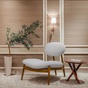 Ver imagem 2 de Poltrona Decorativa Yves Base Madeira Castanho Cinza Claro - Nexta Casa