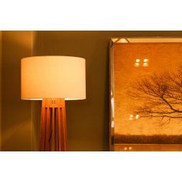 Luminária Coluna de Chão Ripada Premium Cedro Cru - 2