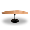 Ver imagem 3 de Mesa de Jantar Tulipa Saarinen Organica 140x90cm Base Preta Tampo Freijó