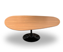 Ver imagem 1 de Mesa de Jantar Tulipa Saarinen Organica 140x90cm Base Preta Tampo Freijó