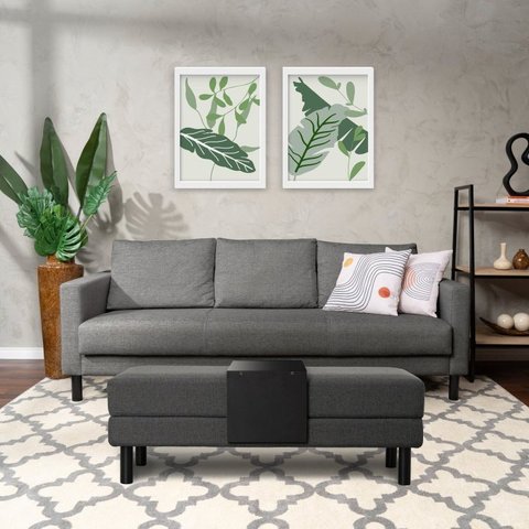 Conjunto Sofá 3 Lugares com Puff Baú 120cm e Bandeja Antúrio CabeCasa MadeiraOriginals Cinza Grafite
