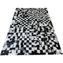 Ver imagem 1 de Tapete de Couro Preto Branco Malhado Salino 1,50x2,20 C/b