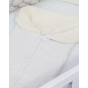 Ver imagem 3 de Saco Porta Bebê Percal e Sherpa com Zíper e Botão Hipoalergenico: Branco