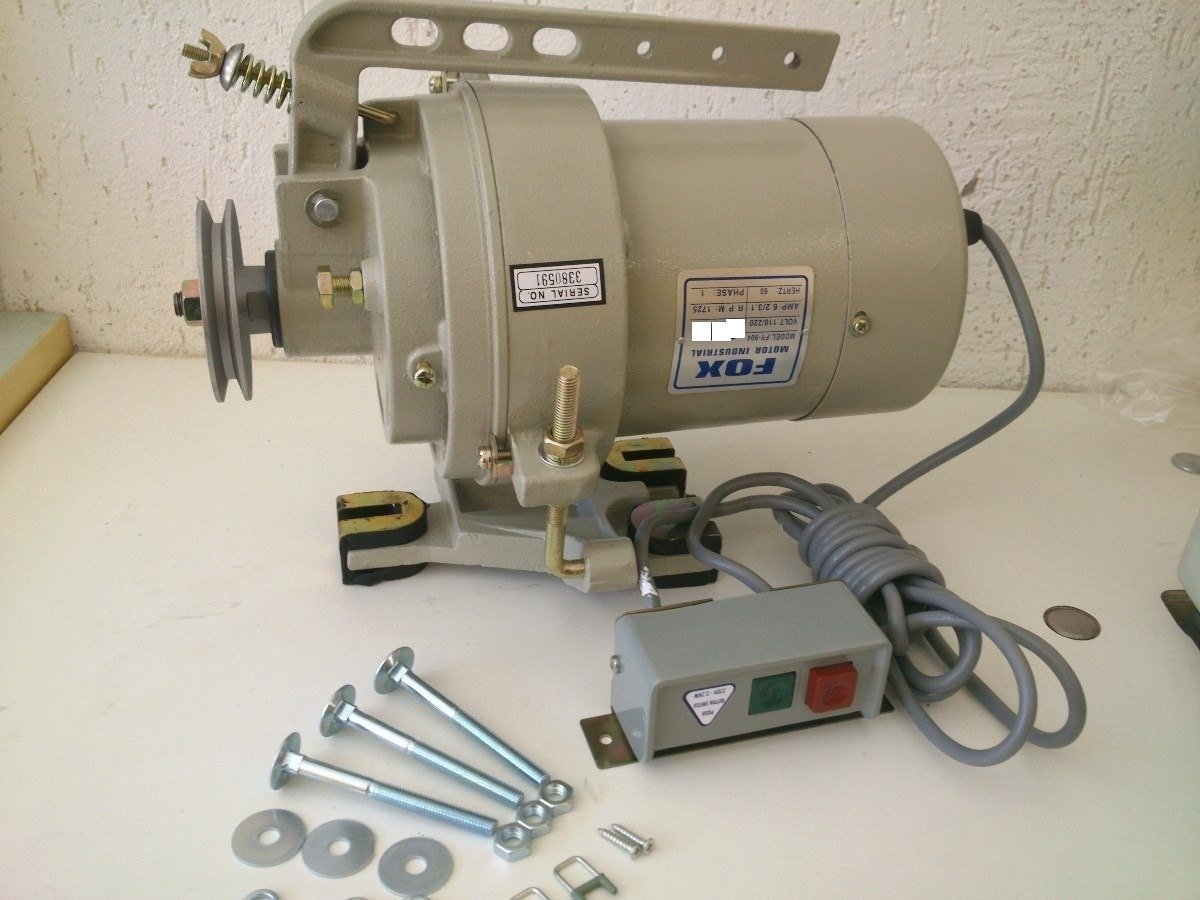 Máquina de Costura Industrial Reta Yamata Fy8700 M MadeiraMadeira