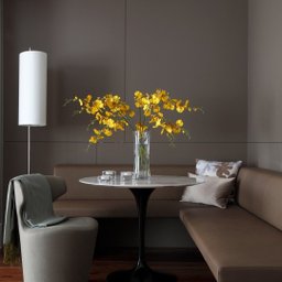 Mesa de Jantar Saarinen Tulipa Redonda - 80 Cm - Marmore Espirito Santo - Base Preta - 2