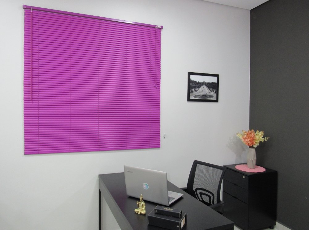 Persiana Horizontal PVC 25mm Color 160larg x 140alt Violeta - Pronta para instalar - 1