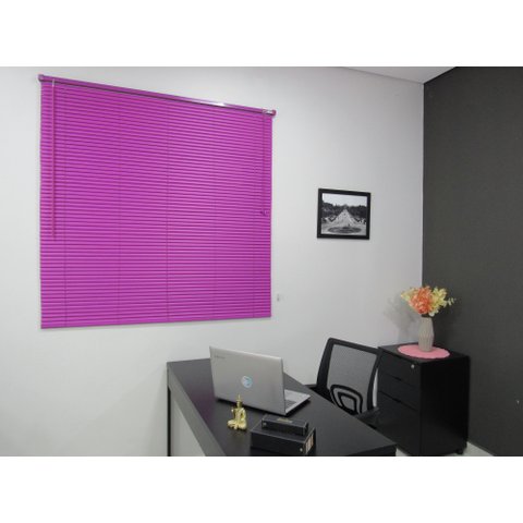Persiana Horizontal PVC 25mm Color 160larg x 140alt Violeta - Pronta para instalar