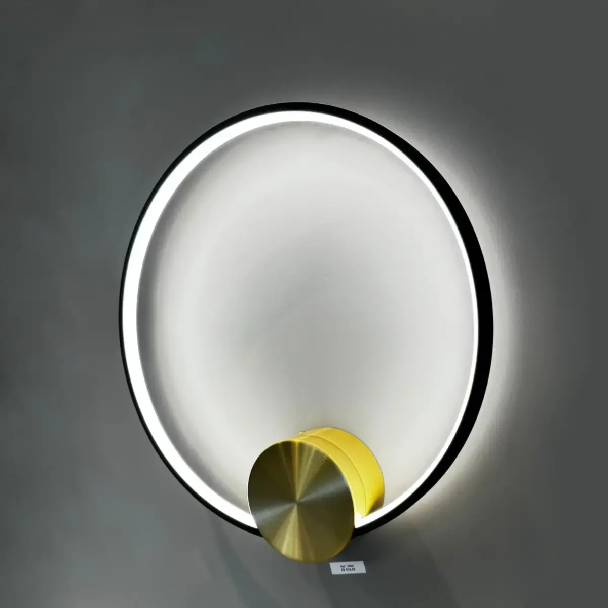 Ver imagem 4 de Arandela Led Signo 18w Preto com Dourado Usina Design