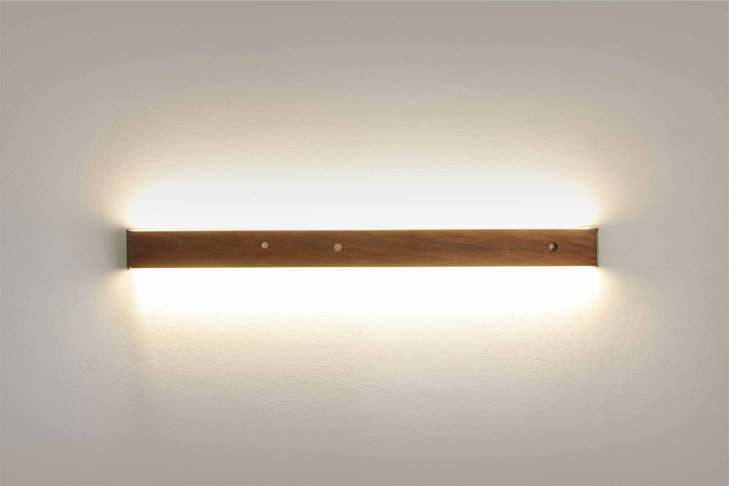 Arandela Kansas 36w Dois Focos Madeira Maciça Iluminação Decorativa