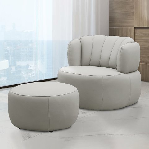 Conjunto Sala de Estar Decorativo Mariele Poltrona Base Giratória em Aço com Puff Couro Off White G8
