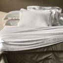 Ver imagem 1 de Jogo de Cama 4 Peças 300 Fios Bambu com Bordado Essenza Branco Altenburg