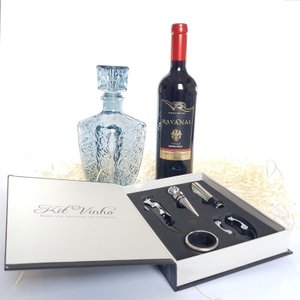 VINHO CABERNET COM KIT ABRIDOR E GARRAFA VIDRO RETRÔ AZUL