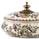 Ver imagem 3 de Porta-Joias Clássico em Porcelana com Estampa de Pássaros e Flores a: 22cm L: 18cm C: 18 cm
