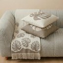 Ver imagem 1 de Kit Manta e Almofadas Decorativas para Sofá Chade Caramelo - Nexta Casa