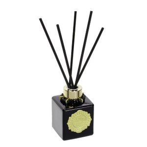 Difusor de aromas vidro preto 100ml enfeites dourados - Fragrância: Chá Branco Tânia B