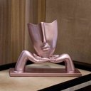 Ver imagem 2 de Escultura Decorativa Máscara com Base em Cerâmica Rosa Metal 23x30 cm - D’Rossi
