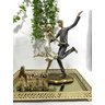 Estatueta Família Casal Namorados Dançando De Resina Mabruk - 5