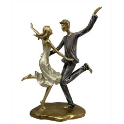 Estatueta Família Casal Namorados Dançando De Resina Mabruk - 1