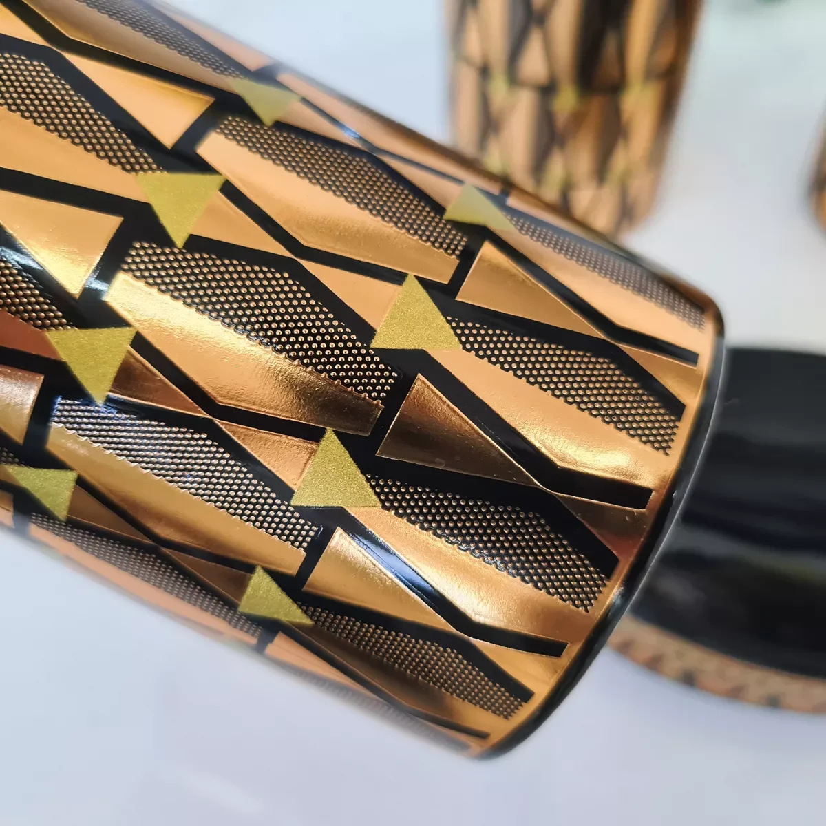 Ver imagem 3 de Kit Banheiro Luxo Dourado Lavabo 4 Peças Porta Sab Liquído Escova