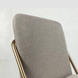 Banqueta Alta Moderna Estilo Industrial na Cor Preta com Tecido Linho Bege - 6