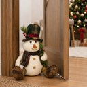 Ver imagem 2 de Boneco de Neve Decorativo Natalino Sentado Pelúcia Prime 37cm Peso de Porta - Magizi