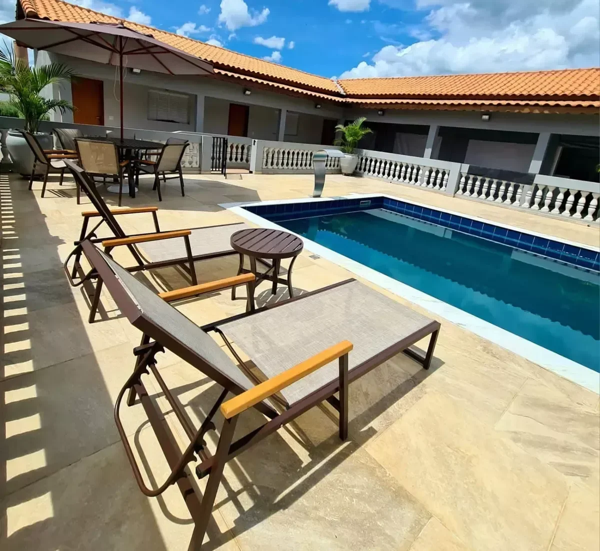 Ver imagem 3 de Espreguiçadeira para Piscina Amélia Tela Sling e Alumínio Nossakasa Móveis