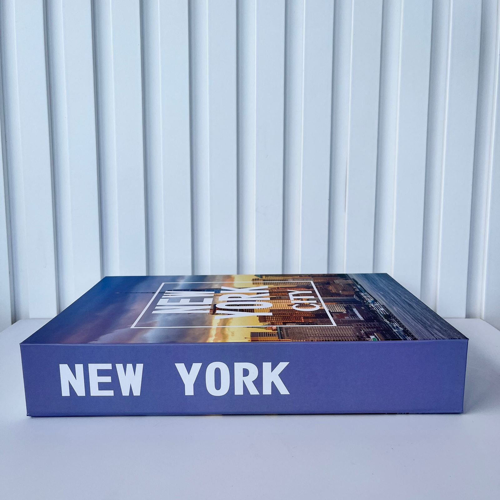 Decoração sala quarto livro caixa fake New York City azul - 2