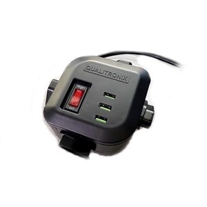Filtro De Linha Torre Qualitronix 3 Usb 4 Tomadas Cabo Eletrico Preto