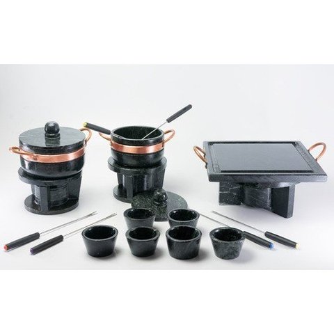 KIT FONDUE DE PEDRA SABAO CHAPA DE 20 CM + PANELAS DE 500 E 800 ML + 6 CUMBUCAS + 6 GARFINHOS Leônid