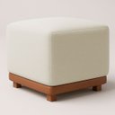 Ver imagem 4 de Kit Poltrona Decorativa Chloe com Puff Dalilla para Sala Moderna Confortável Bouclé Bege Premium